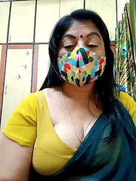 Snapshot of Ratna-777 chatting on February 27, 2025, 10:09 pm Ratna-777 online show from February 27, 2025, 10:09 pm