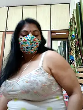 Snapshot of Ratna-777 chatting on March 22, 2025, 5:52 pm Ratna-777 online show from March 22, 2025, 5:52 pm