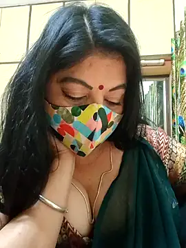 Snapshot of Ratna-777 chatting on March 8, 2025, 12:33 am Ratna-777 online show from March 8, 2025, 12:33 am
