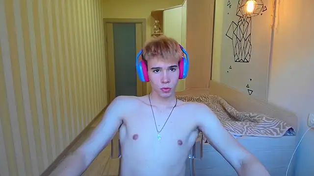 gayGamogey online show from June 8, 2026, 2:17 pm