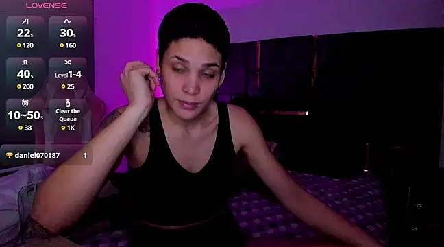 Snapshot of Charlee_pink chatting on March 5, 2025, 3:08 am Charlee pink online show from March 5, 2025, 3:08 am