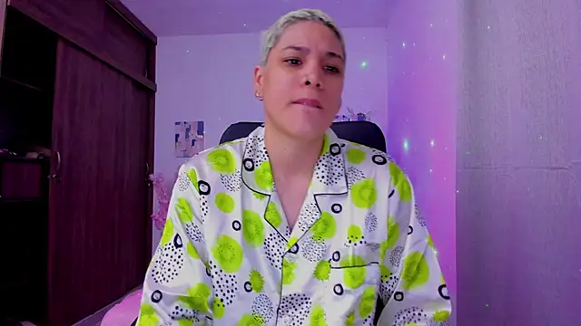 Snapshot of Charlee_pink chatting on September 25, 2025, 11:16 am Charlee pink online show from September 25, 2025, 11:16 am