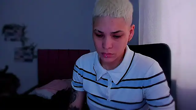 Snapshot of Charlee_pink chatting on February 7, 2026, 5:32 pm Charlee pink online show from February 7, 2026, 5:32 pm