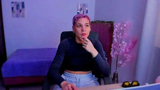 Charlee pink online show from December 5, 2025, 6:17 pm