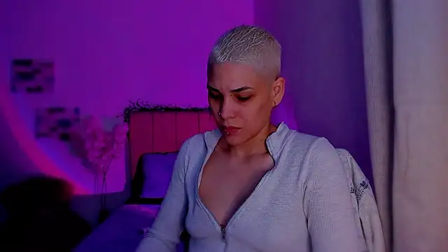 Snapshot of Charlee_pink chatting on February 25, 2026, 7:47 pm Charlee pink online show from February 25, 2026, 7:47 pm