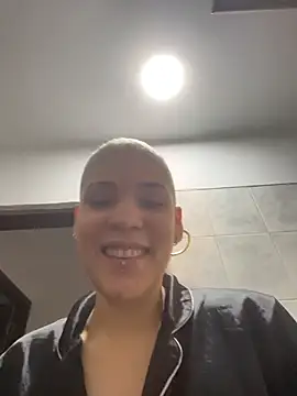 Snapshot of Charlee_pink chatting on March 1, 2026, 6:08 pm Charlee pink online show from March 1, 2026, 6:08 pm