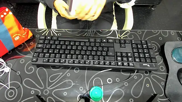 Snapshot of Abrillee1 chatting on February 15, 2025, 7:39 pm Abrillee1 online show from February 15, 2025, 7:39 pm