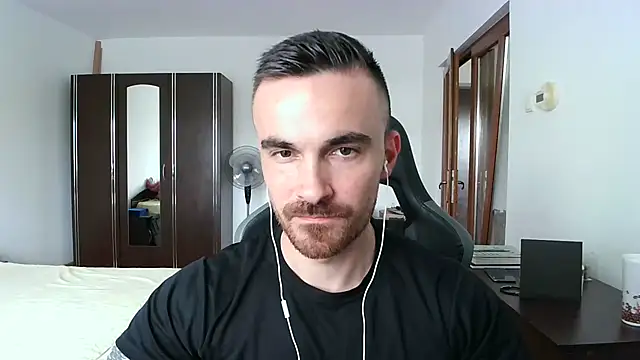 Snapshot of mu5clemania2 chatting on October 13, 2025, 11:12 am mu5clemania2 online show from October 13, 2025, 11:12 am