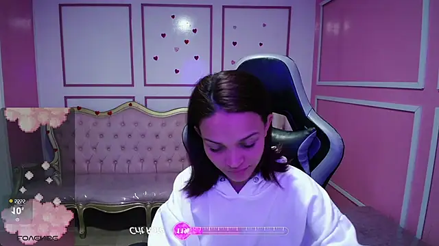 Snapshot of ailen_t chatting on December 31, 2024, 3:34 am ailen t online show from December 31, 2024, 3:34 am