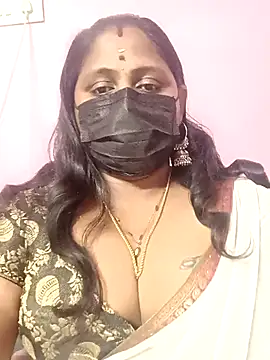 Snapshot of rithikka chatting on January 8, 2026, 4:24 pm rithikka online show from January 8, 2026, 4:24 pm