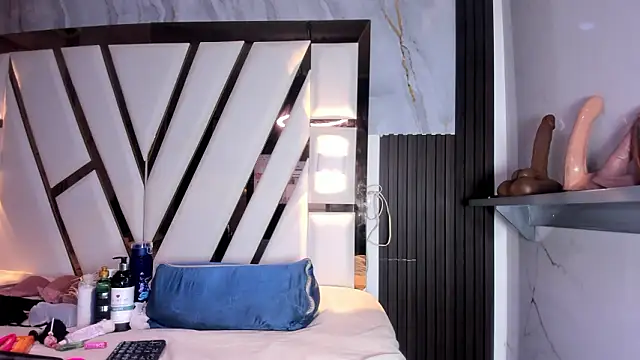 Snapshot of lola_hornei chatting on February 7, 2026, 11:51 am lola hornei online show from February 7, 2026, 11:51 am