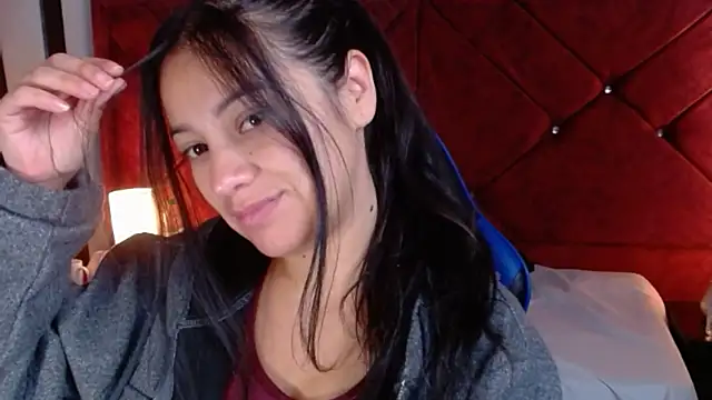 Julietacollins06 online show from March 5, 2026, 1:51 pm