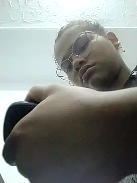 Snapshot of moon_HoneyX chatting on March 10, 2025, 12:06 pm moon HoneyX online show from March 10, 2025, 12:06 pm
