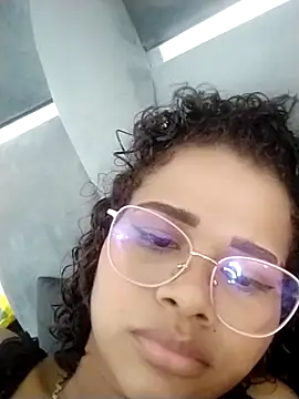 Snapshot of moon_HoneyX chatting on March 9, 2025, 1:25 am moon HoneyX online show from March 9, 2025, 1:25 am