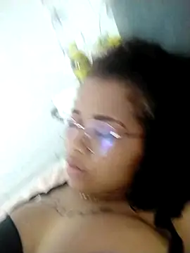 Snapshot of moon_HoneyX chatting on March 9, 2025, 4:27 am moon HoneyX online show from March 9, 2025, 4:27 am