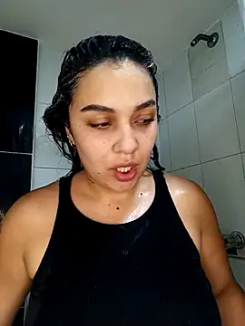 Snapshot of brianaGuzman chatting on May 9, 2026, 9:07 pm brianaGuzman online show from May 9, 2026, 9:07 pm