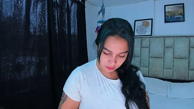 Snapshot of brianaGuzman chatting on May 30, 2026, 4:23 pm brianaGuzman online show from May 30, 2026, 4:23 pm