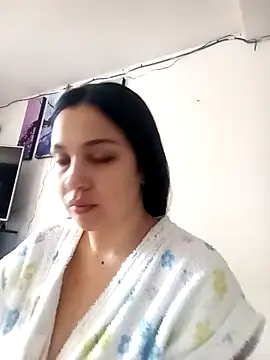 Snapshot of brianaGuzman chatting on May 10, 2026, 2:30 pm brianaGuzman online show from May 10, 2026, 2:30 pm
