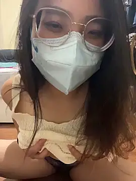yourbootygirl online show from May 3, 2026, 3:48 pm