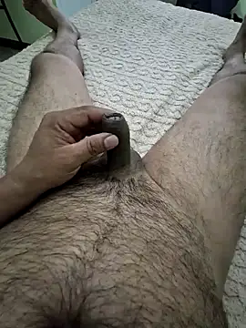 Snapshot of Piter1022 chatting on October 18, 2025, 2:35 am Piter1022 online show from October 18, 2025, 2:35 am