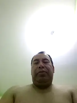 Snapshot of Piter1022 chatting on February 25, 2026, 12:44 am Piter1022 online show from February 25, 2026, 12:44 am