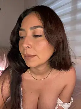 Snapshot of vixen_allure chatting on February 18, 2025, 2:16 am vixen allure online show from February 18, 2025, 2:16 am