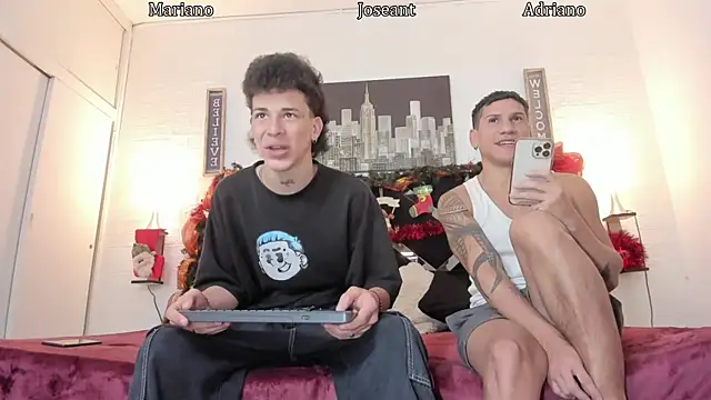 nakedfoam1 online show from November 29, 2025, 4:12 am