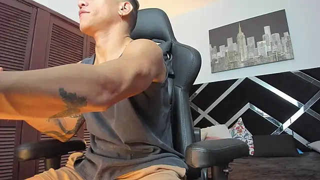 nakedfoam1 online show from March 29, 2026, 4:47 am