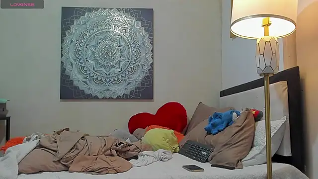 nakedfoam1 online show from November 8, 2025, 11:58 am