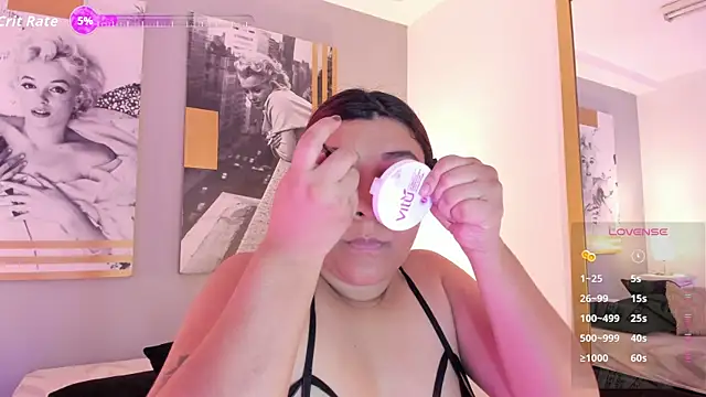 Snapshot of MeghanBurn chatting on October 15, 2025, 12:24 pm MeghanBurn online show from October 15, 2025, 12:24 pm