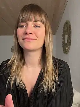 Milla  one online show from February 4, 2025, 1:06 pm