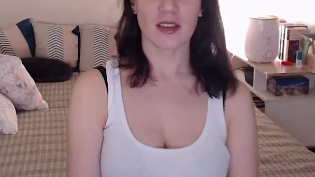 Snapshot of pepper_milf chatting on March 4, 2025, 2:32 pm pepper milf online show from March 4, 2025, 2:32 pm