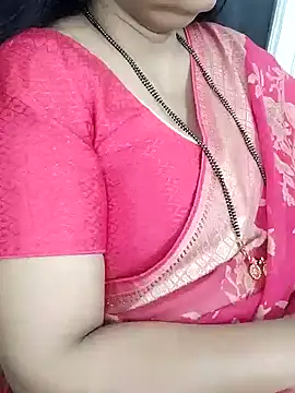 Snapshot of Deepthi_Mysore chatting on February 12, 2025, 11:51 pm Deepthi Mysore online show from February 12, 2025, 11:51 pm