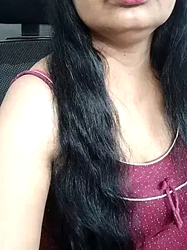Snapshot of Deepthi_Mysore chatting on February 18, 2025, 1:10 am Deepthi Mysore online show from February 18, 2025, 1:10 am