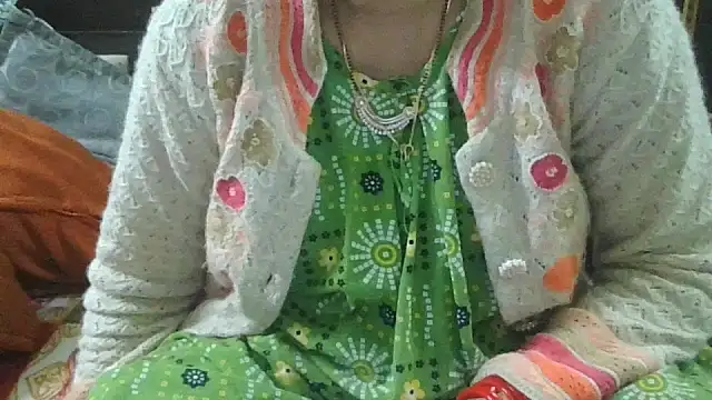 couplesuni online show from February 3, 2026, 10:42 am