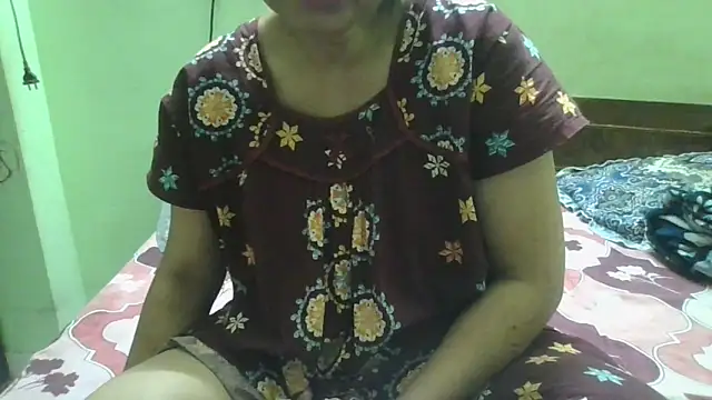 Snapshot of couplesuni chatting on March 18, 2026, 7:55 am couplesuni online show from March 18, 2026, 7:55 am