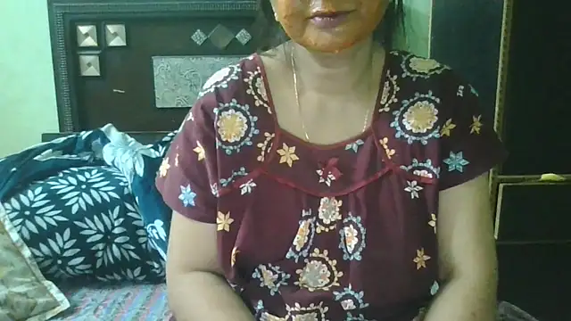 Snapshot of couplesuni chatting on April 16, 2026, 2:01 am couplesuni online show from April 16, 2026, 2:01 am