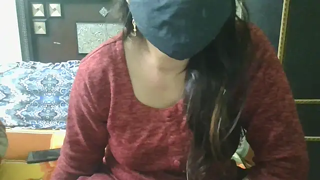 couplesuni online show from November 25, 2025, 3:40 am