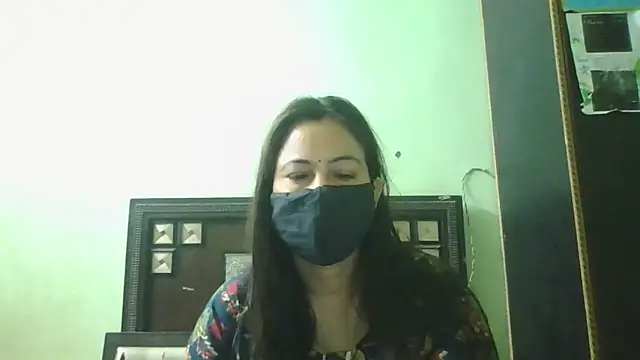 Snapshot of couplesuni chatting on April 9, 2026, 5:09 am couplesuni online show from April 9, 2026, 5:09 am