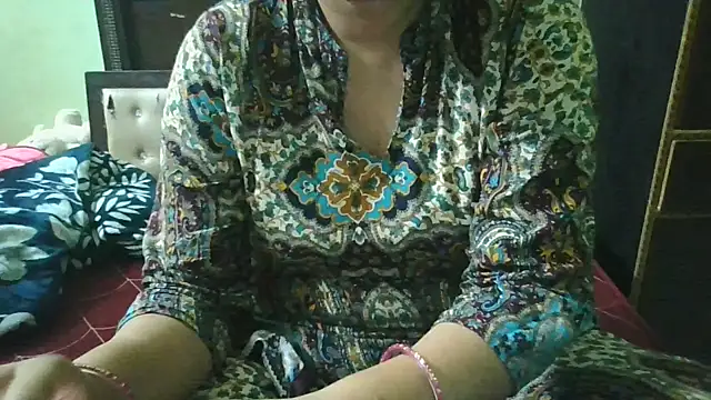 Snapshot of couplesuni chatting on March 12, 2026, 11:25 am couplesuni online show from March 12, 2026, 11:25 am