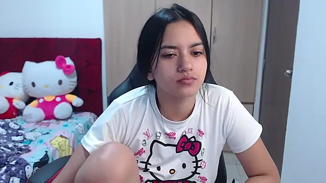 kayla k18 online show from February 6, 2026, 11:45 pm