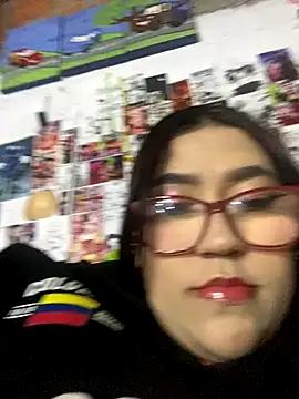 dafne19  online show from December 5, 2025, 4:55 am