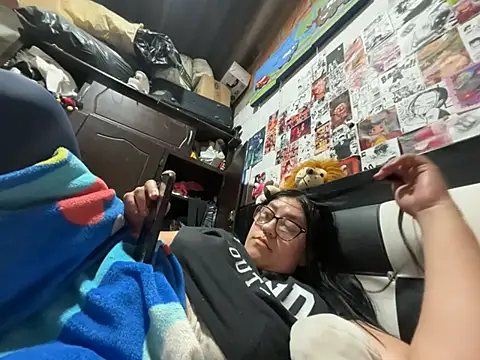 dafne19  online show from May 29, 2026, 4:18 am