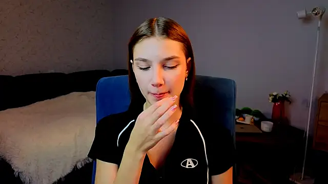 AnaHoney online show from February 4, 2026, 2:28 am