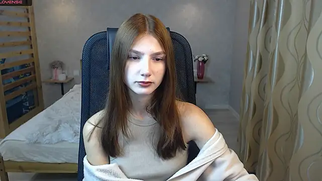 AnaHoney online show from September 12, 2025, 2:01 am