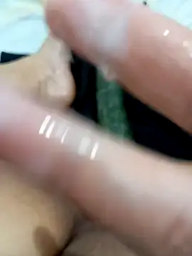 ambarlennoix online show from April 9, 2026, 7:47 am