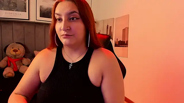 Alaia Cute online show from March 3, 2025, 2:33 am