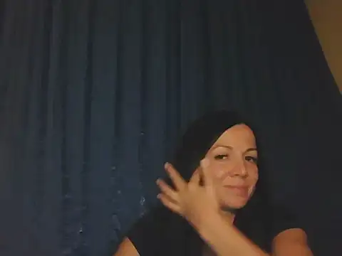 Snapshot of Alika_lorens_talk chatting on September 24, 2025, 6:36 pm Alika lorens talk online show from September 24, 2025, 6:36 pm
