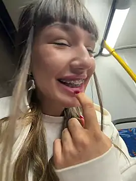 Snapshot of Sophie_Avory chatting on February 18, 2026, 5:31 pm Sophie Avory online show from February 18, 2026, 5:31 pm