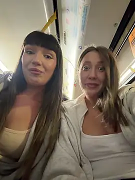 Snapshot of Sophie_Avory chatting on March 1, 2026, 6:19 pm Sophie Avory online show from March 1, 2026, 6:19 pm